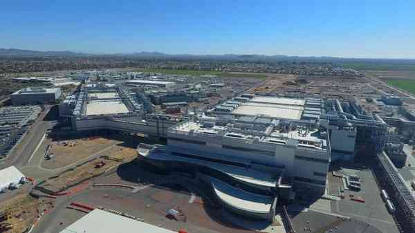 1626405900_intel_fab_story