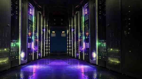 1680804296_data-center-3_story