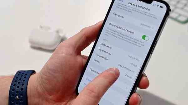 45018-87539-AirPods-Version-xl 45018-87539-AirPods-Version-xl