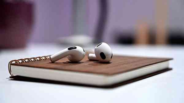 45459-88540-AirPods-3-Earbuds-xl