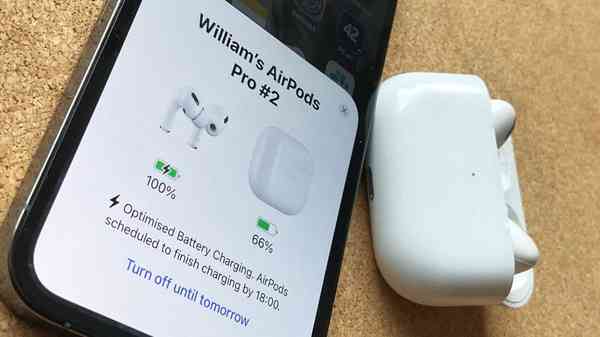 48052-93880-000-lead-Connecting-AiPods-Pro-xl