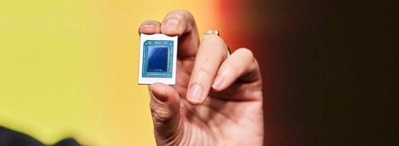 AMD-CEO-Ryzen-6000-APU-810x298_c