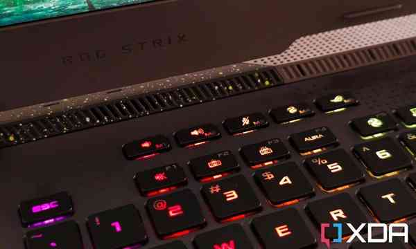 ASUS-ROG-Strix-G15-2022-body