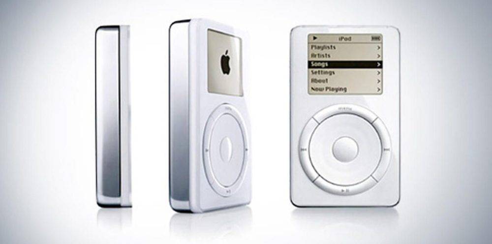 First-iPod-2001 First-iPod-2001