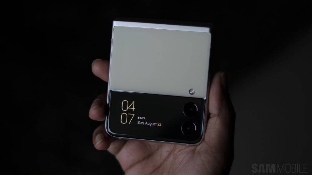 Galaxy-Z-Flip-3-review-23