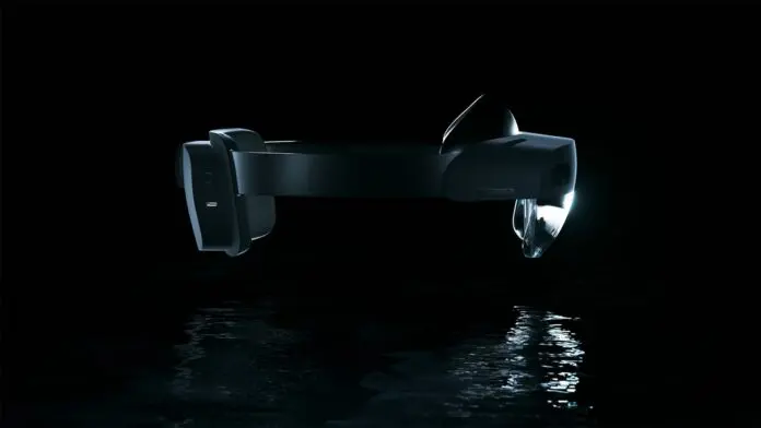 HoloLens-2-Double-Windows-HoloGraphic-696x392.jpg.webp