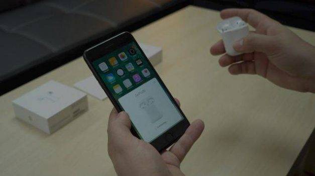 How-to-Install-and-Connect-AirPods-on-an-iPhone-X-627x350-1