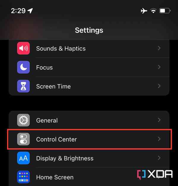 How-to-identify-music-without-installing-any-apps-on-your-iPhone-1