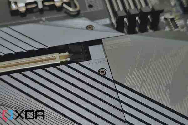 How-to-install-m2-SSD-2-1024x683-1