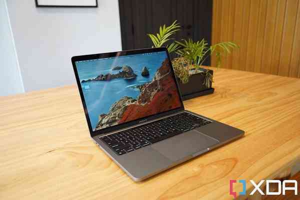 M2-Macbook-Pro-2022-XDA-34444634436-1024x683-1