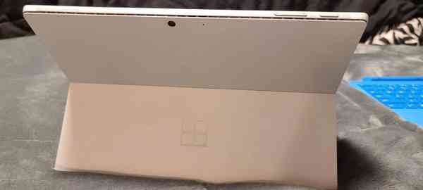 Surface-Pro-8-back