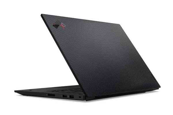 Thinkpad_X1_Extreme_Gen5_Hero_Rear_Facing_Left-1024x683-1