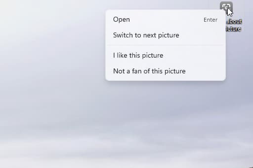 Windows-11-Spotlight-collection-icon-on-desktop-right-click-menu-options
