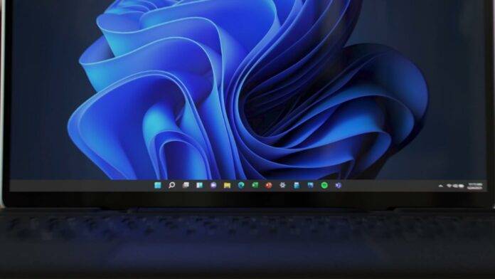 Windows-11-Taskbar-upgrade-696x392-1