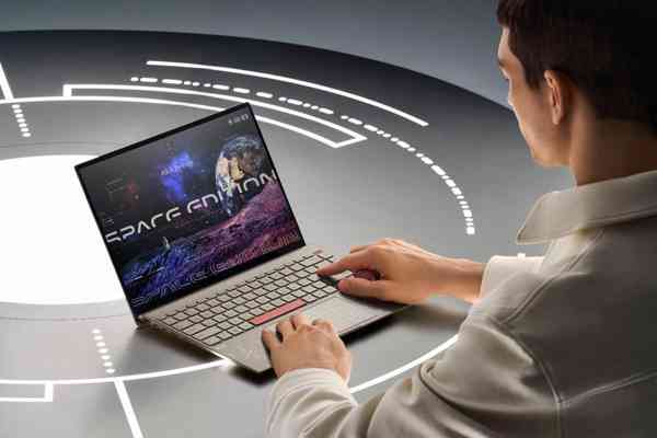 Zenbook-14X-OLED-Space-Edition_OLED-Panel-1200x800-1 Zenbook-14X-OLED-Space-Edition_OLED-Panel-1200x800-1