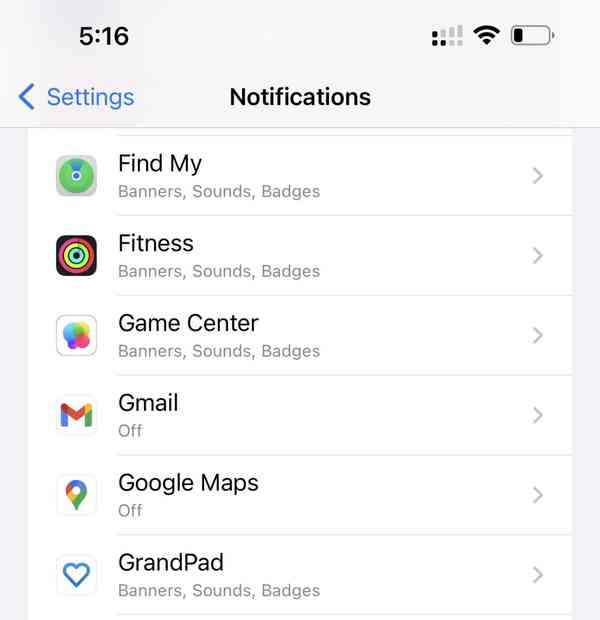 iOS-15.4-beta-4-Notifications-Find-My