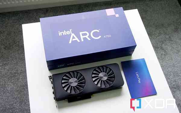 intel-arc-a750-unbox-1-1024x640-1