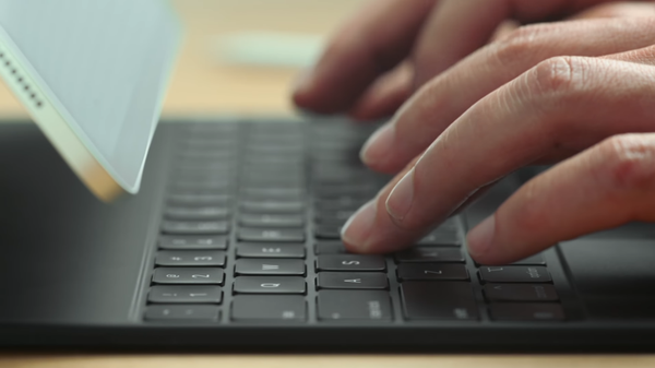 new-Magic-KEyboard-1024x576-1 new-Magic-KEyboard-1024x576-1