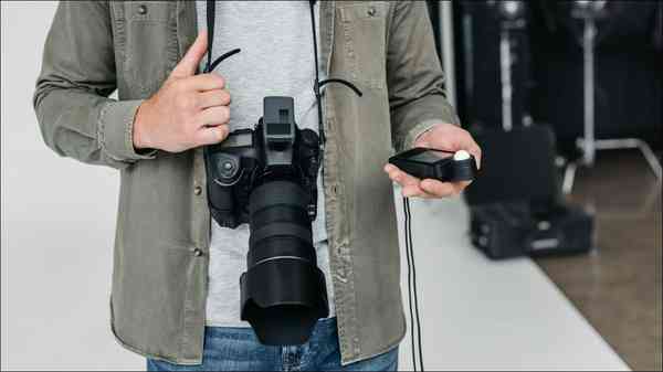 photographer-light-meter