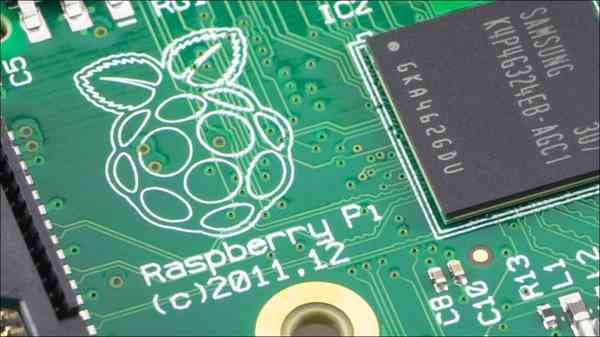 raspberry-pi-close-up raspberry-pi-close-up