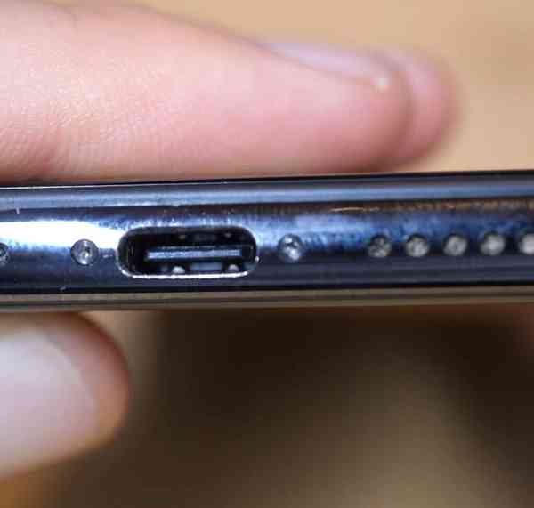 usbc-iphone1-1024x975-1 usbc-iphone1-1024x975-1