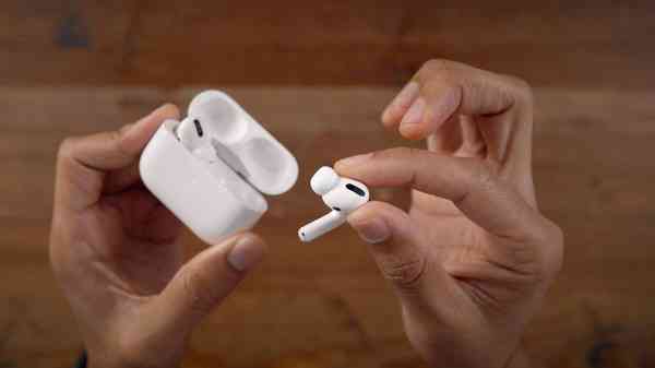 AirPods-Pro-Review-9to5-Mac- AirPods-Pro-Review-9to5-Mac-