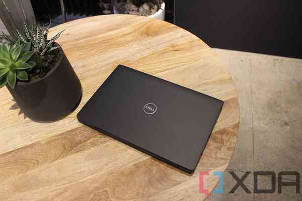 Dell-Latitude-7330-Ultralight-1