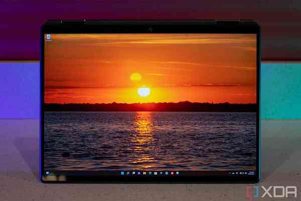 HP-Spectre-x360-13.5-15-1024x683-1