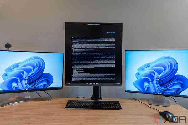 LG-DualUp-Monitor-2-1024x683-1