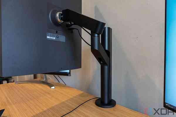 LG-DualUp-Monitor-3-1024x683-1