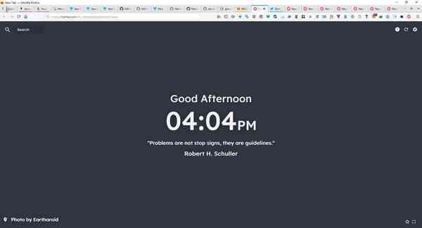 Mue-plain-background