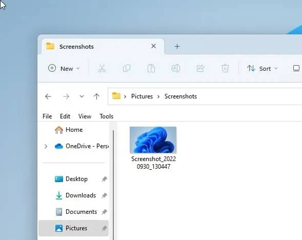 Snipping-Tool-auto-saved-snaps-to-screenshots-in-My-Pictures