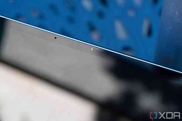 Surface-Laptop-Go-2-6-1024x683-1 Surface-Laptop-Go-2-6-1024x683-1