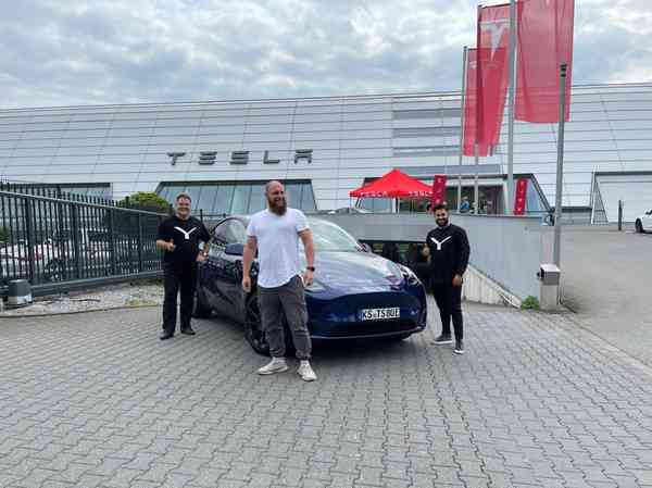 Tesla-Model-Y-delivery-Europe Tesla-Model-Y-delivery-Europe