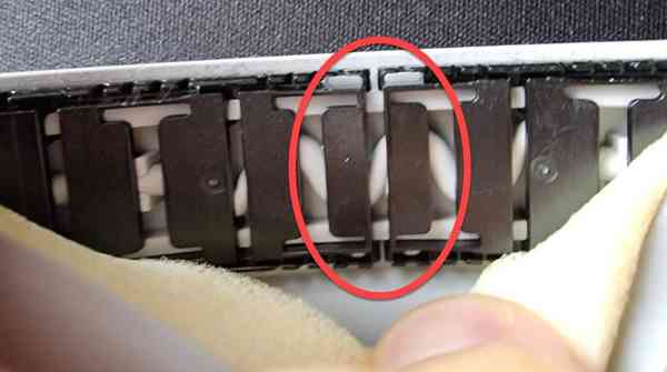 surface_headphones_sollbruchstelle