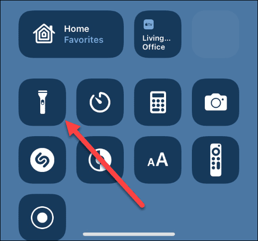 5-iPhone-flashlight-control-center