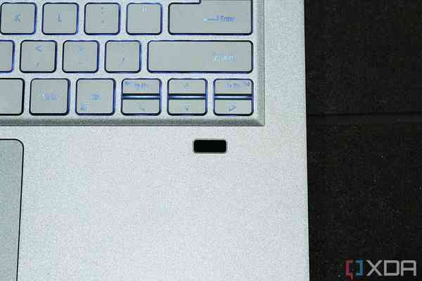 Acer-Swift-X-7-1024x683-1