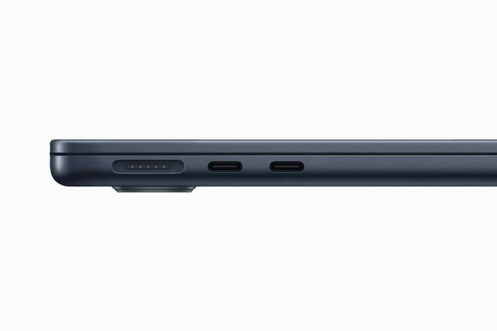 Apple-WWDC22-MacBook-Air-ports-220606_big.jpg.large_ Apple-WWDC22-MacBook-Air-ports-220606_big.jpg.large_