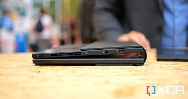 Asus-Zenbook-17-Fold-OLED-4-1024x540-1