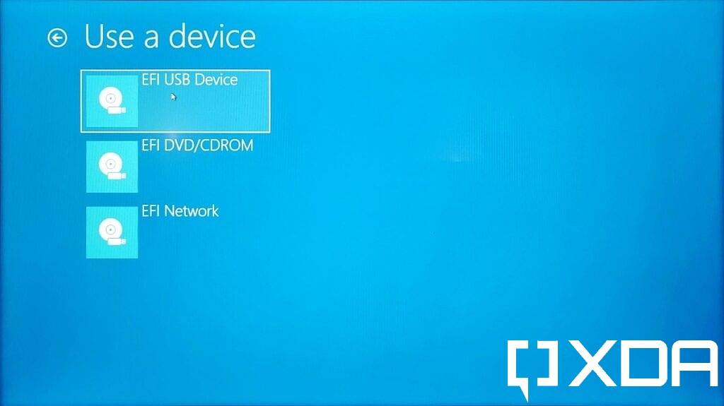 Choosing-a-boot-device-in-Advanced-startup Choosing-a-boot-device-in-Advanced-startup