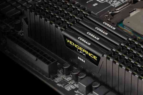 Corsair-Vengeance-LPX-DDR4-module-1024x683-1