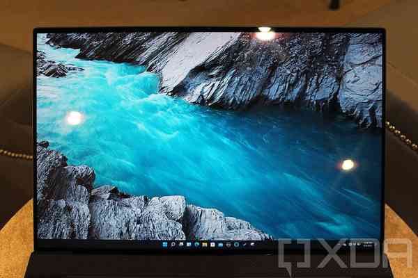 Dell-XPS-17-7-1024x683-1