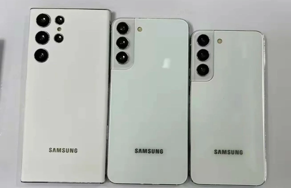 Galaxy-S22-live-leak-2