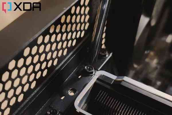 How-to-install-graphics-card-3-1024x683-1