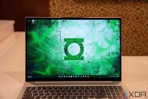 Lenovo-IdeaPad-Slim-7-Pro-16-11-1024x683-1