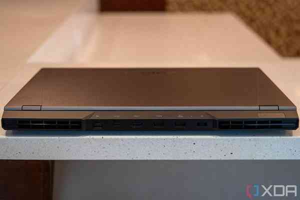 Lenovo-Legion-5i-Pro-11-1024x683-1 Lenovo-Legion-5i-Pro-11-1024x683-1