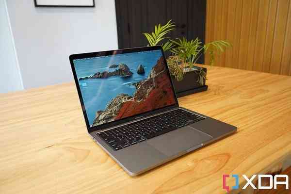 M2-Macbook-Pro-2022-XDA-34444634436-1024x683-3