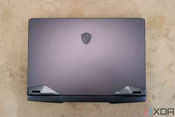 MSI-Raider-GE76-1-1024x683-1 MSI-Raider-GE76-1-1024x683-1