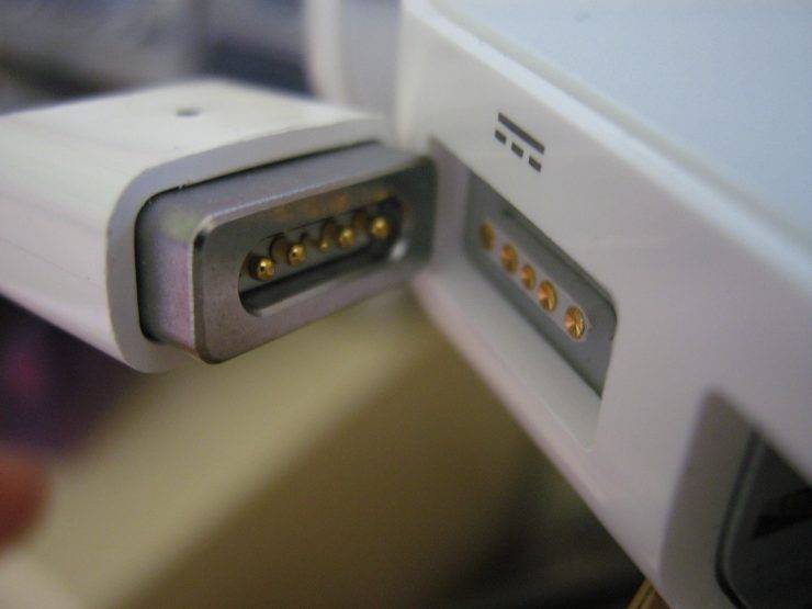 Mac-Charging-Connector-Heating-Fix-740x555-1