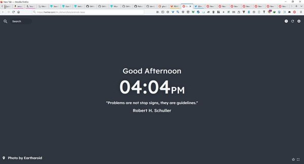 Mue-plain-background